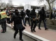Застрелив мужа и сына женщина открыла стрельбу в больнице