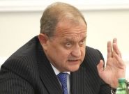 Министр внутренних дел Украины заявляет, что милиция не преследует ни журналистов, ни писателей