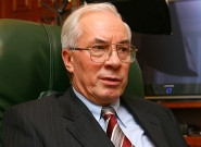 Азаров отменил экзамен по украинскому языку для аспирантов и кандидатов