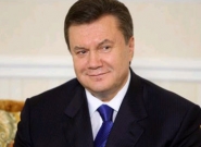 Янукович намерен наградить в 2011 году более 30 тысяч матерей-героинь